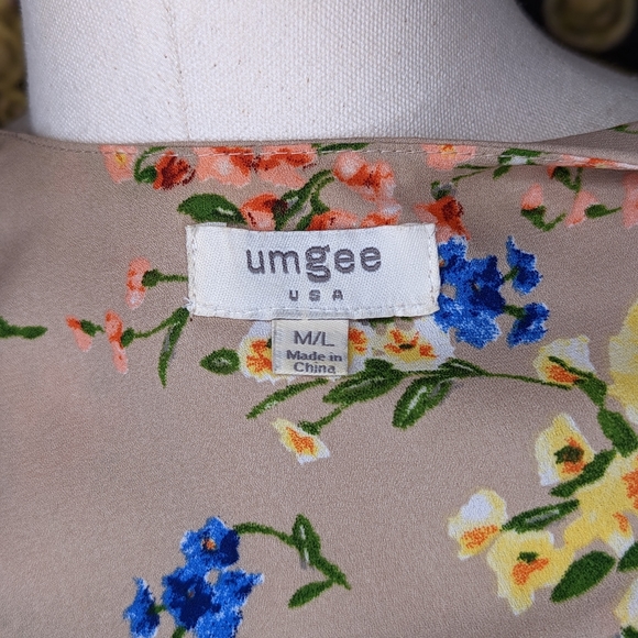 Umgee Floral Kimono With White Lace Trim  Size M/L - Picture 6 of 6